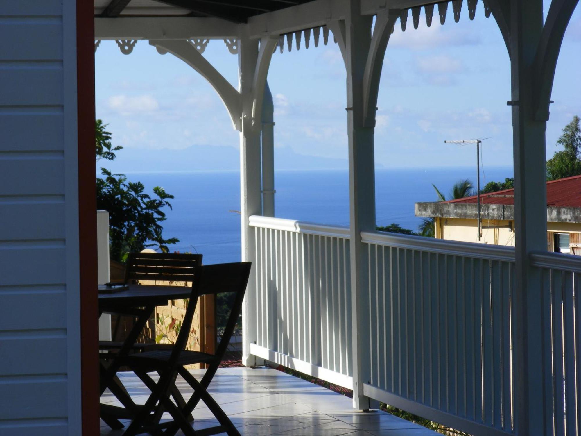 Bungalows Corail, F3 Avec Piscine A Sainte Luce Bagian luar foto